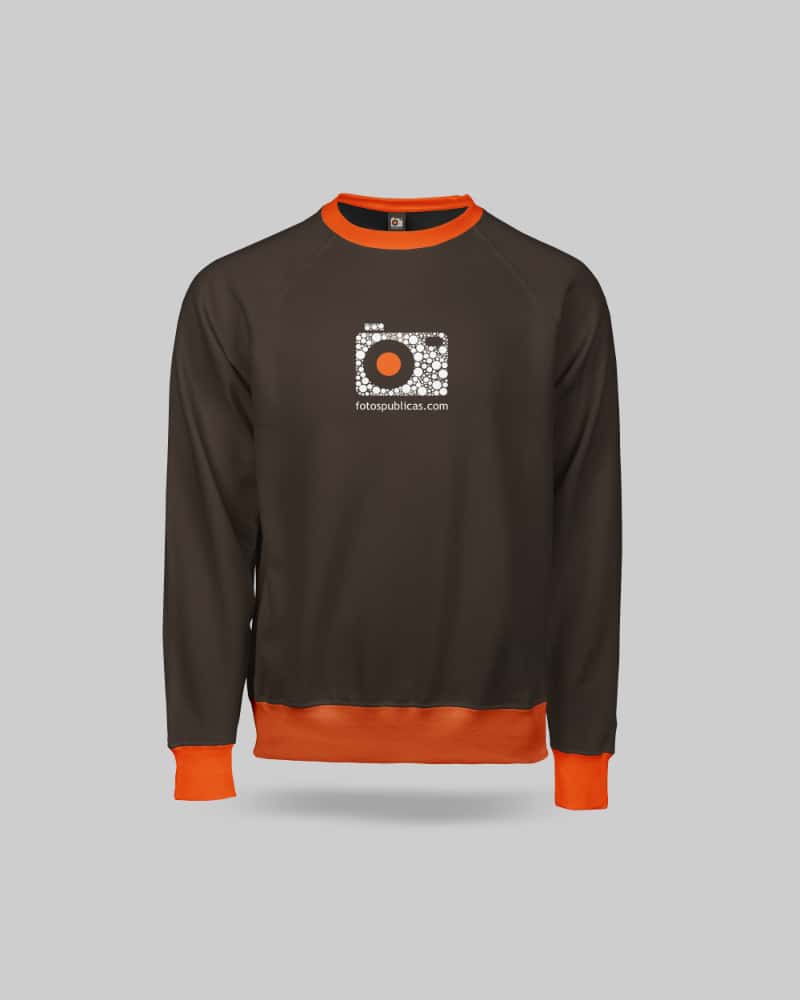 Sweashirt image